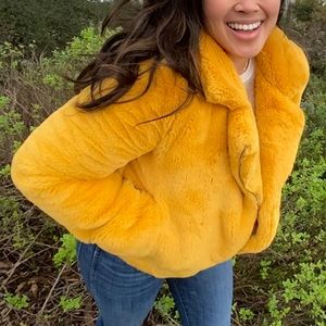 Apprais Yellow Faux Fur
